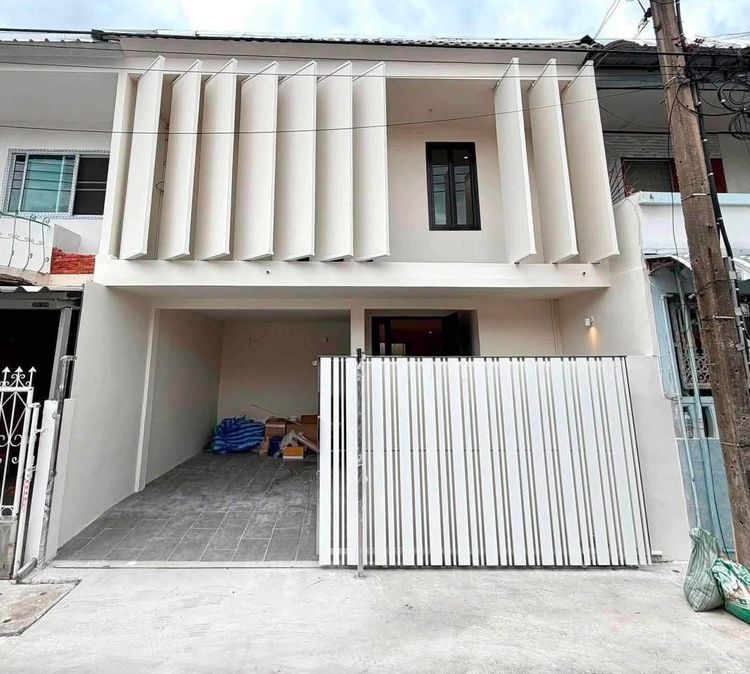  ขายบ้าน ซอยลาดพร้าว41