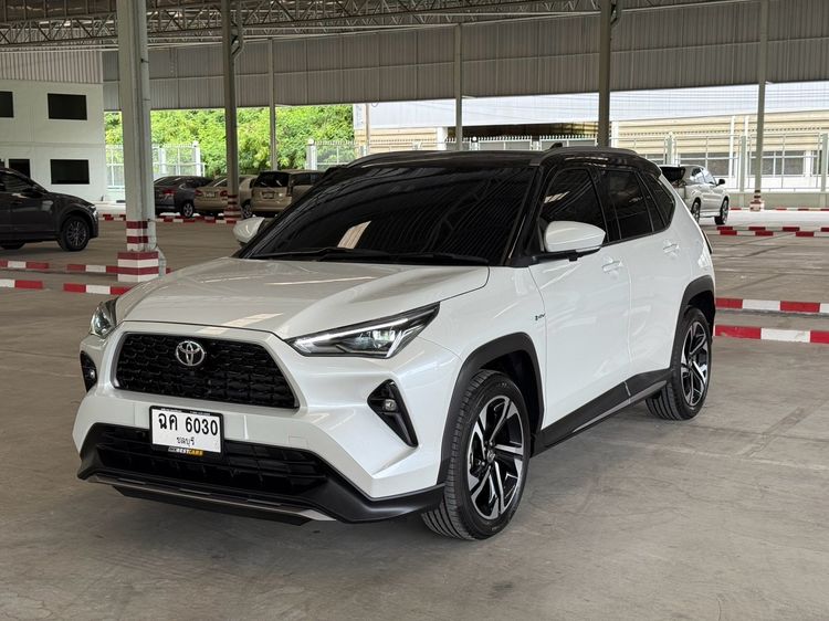 Toyota Yaris Cross 2025 1.5 HEV Premium Luxury Utility-car เบนซิน ไม่ติดแก๊ส เกียร์อัตโนมัติ ขาว