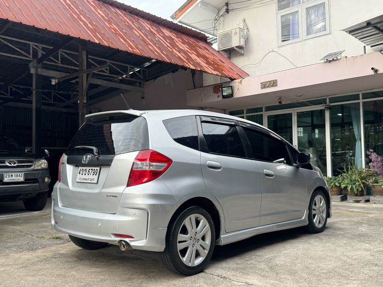 Honda Jazz 2012 1.5 SV i-VTEC Sedan เบนซิน ไม่ติดแก๊ส เกียร์อัตโนมัติ บรอนซ์เงิน รูปที่ 4