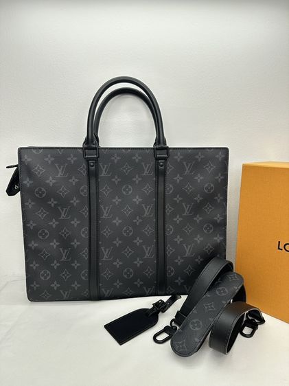 Louis Vuitton Monogram Eclipse Sac Plat Horizontal Zippé (model M45265) (DC21)