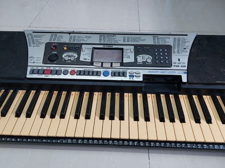 คีย์บอร์ดไฟฟ้า Yamaha PSR-350 สภาพพร้อมใช้งาน รูปที่ 2