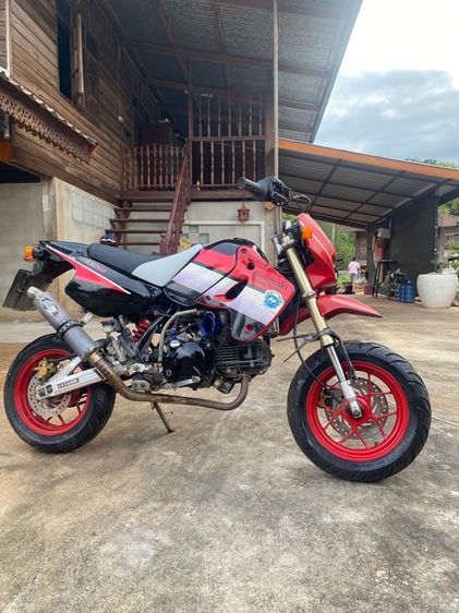ksrตัวเก่าสีแดงแต่งนิดหน่อย
