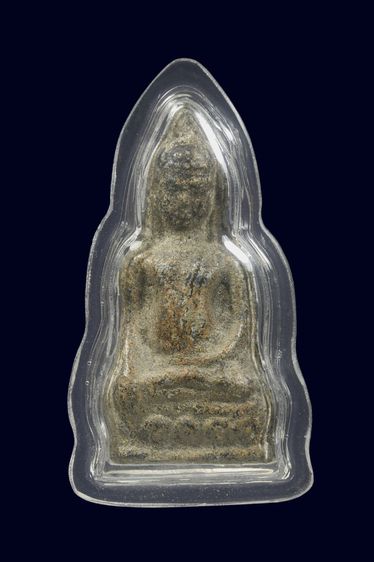 พระหูยานเนื้อชินเขียวเลี่ยมเก่าๆ