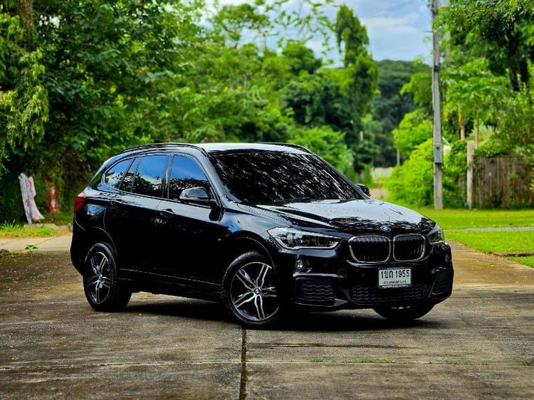 รถ BMW X1 2.0 sDrive20d M Sport สี ดำ