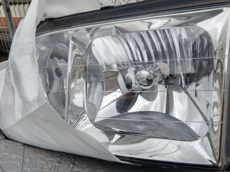 โคมไฟหน้า isuzu ดราก้อน(ซีนอน) แท้ ใหม่ รูปที่ 8