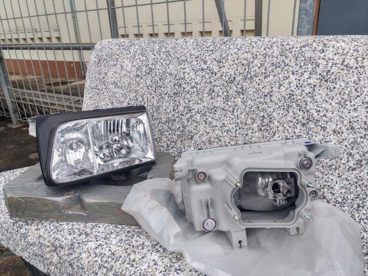 โคมไฟหน้า isuzu ดราก้อน(ซีนอน) แท้ ใหม่ รูปที่ 6