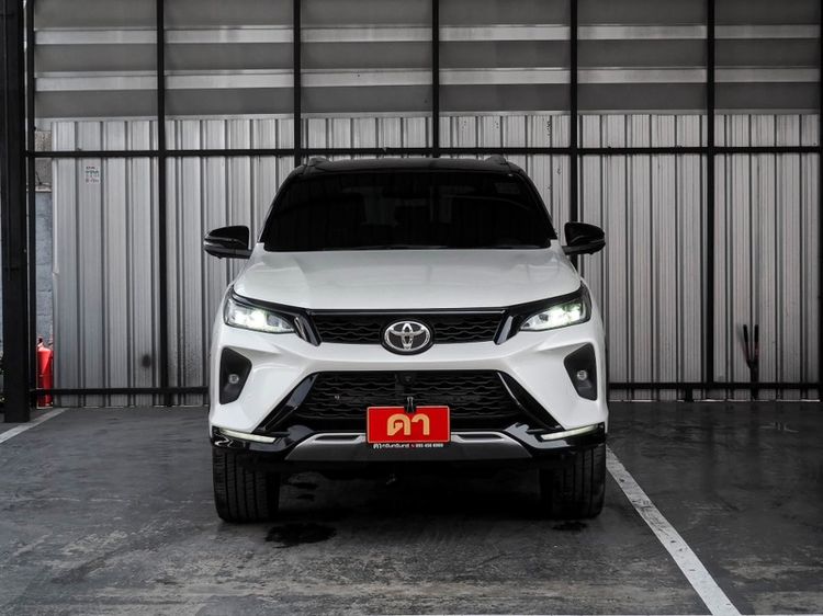 Toyota Fortuner 2022 2.4 Legender Utility-car ดีเซล ไม่ติดแก๊ส เกียร์อัตโนมัติ ขาว รูปที่ 3