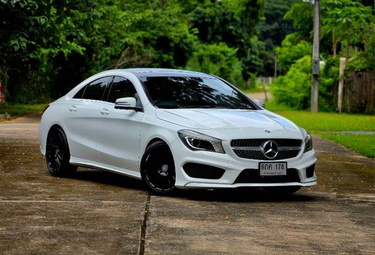 Mercedes-Benz CLA-Class 2014 CLA250 AMG Sedan เบนซิน ไม่ติดแก๊ส เกียร์อัตโนมัติ ขาว