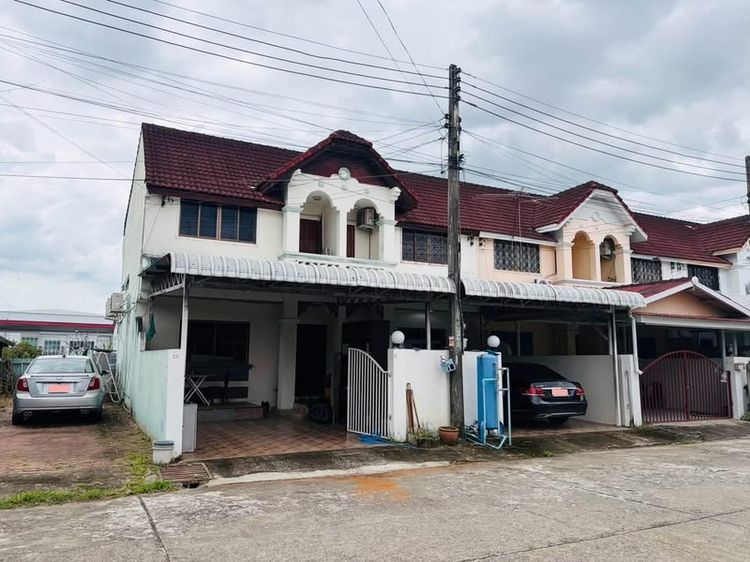 บ้านทาวน์เฮ้าส์ (หมู่บ้านลานนาธานี) เชียงใหม่