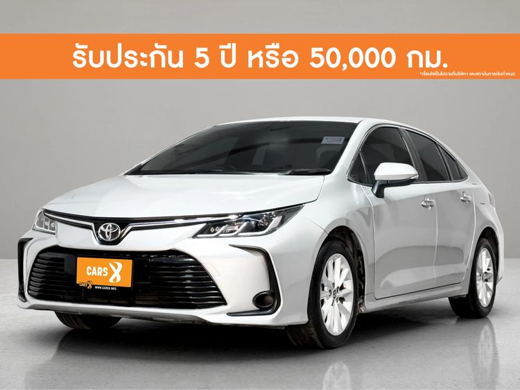 รถ Toyota Altis 1.6 G สี บรอนซ์เงิน