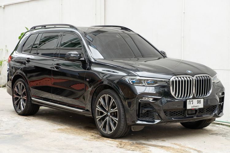 รถ BMW X7 3.0 xDrive40d M Sport 4WD สี ดำ