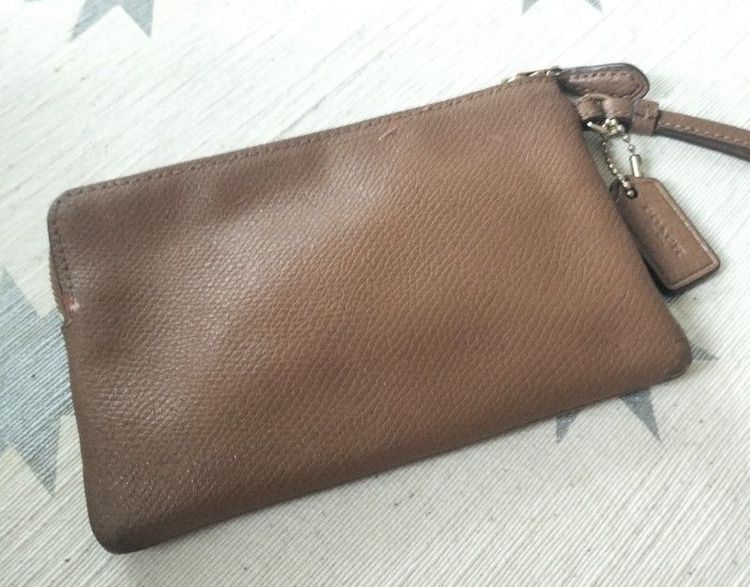 ขายกระเป๋าสตางค์ คล้องมือ Coach แท้100%Made in USA(เลหลังราคา300บาท) รูปที่ 7