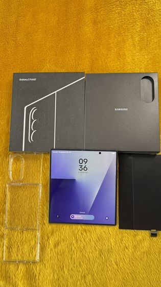 Samsung Z Fold7-256GB.