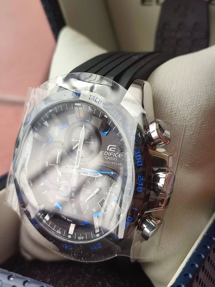 Casio Edifice รุ่น EQB-501XBR-1A ตัว JDM ไม่ผ่านการใช้