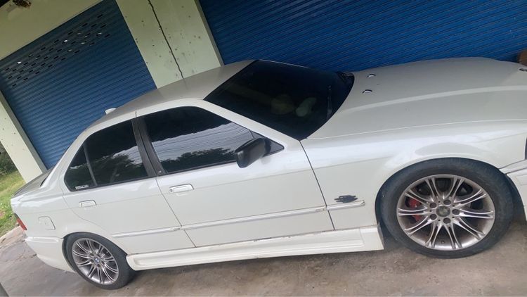 BMW รุ่นอื่นๆ 1996 รุ่นย่อยอื่นๆ Sedan เบนซิน เกียร์อัตโนมัติ ขาว รูปที่ 2
