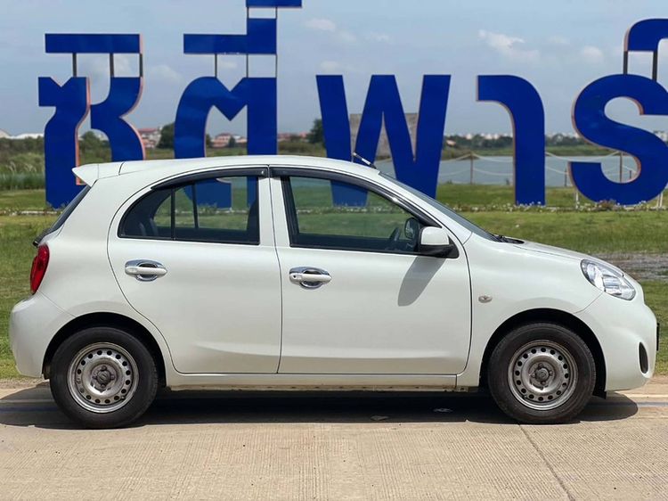 Nissan March 2015 1.2 E Sedan āđāļāļāļāļīāļ āđāļāļĩāļĒāļĢāđāļāļąāļāđāļāļĄāļąāļāļī āļāļēāļ§ āļĢāļđāļāļāļĩāđ 2