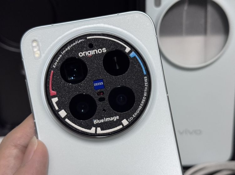 Vivo x300 pro 12 256gb Blue ROM CN ครบกล่อง สภาพสวยไร้ตำหนิ รูปที่ 3