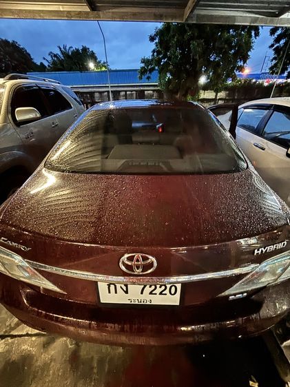 รถ Toyota Camry 2.4 Hybrid สี แดง
