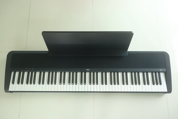 คีย์บอร์ดมาตรฐาน Korg B2 digital piano