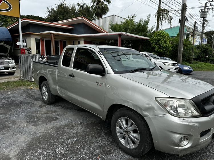 Toyota Hilux Vigo 2011 2.5 J Pickup ดีเซล ไม่ติดแก๊ส เกียร์ธรรมดา บรอนซ์เงิน