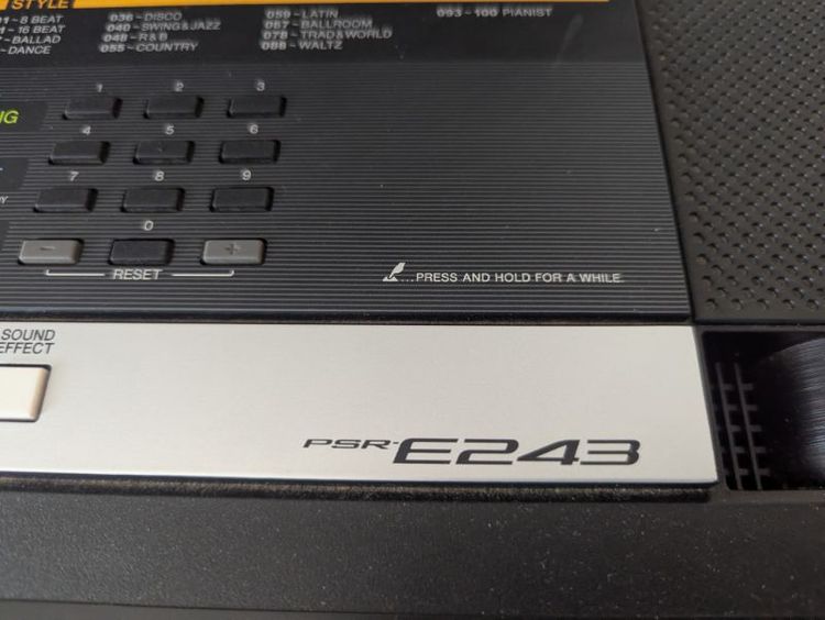 คีย์บอร์ดไฟฟ้า Yamaha PSR-E243 + ขาตั้ง + adapter + ปลอกหุ้ม รูปที่ 11