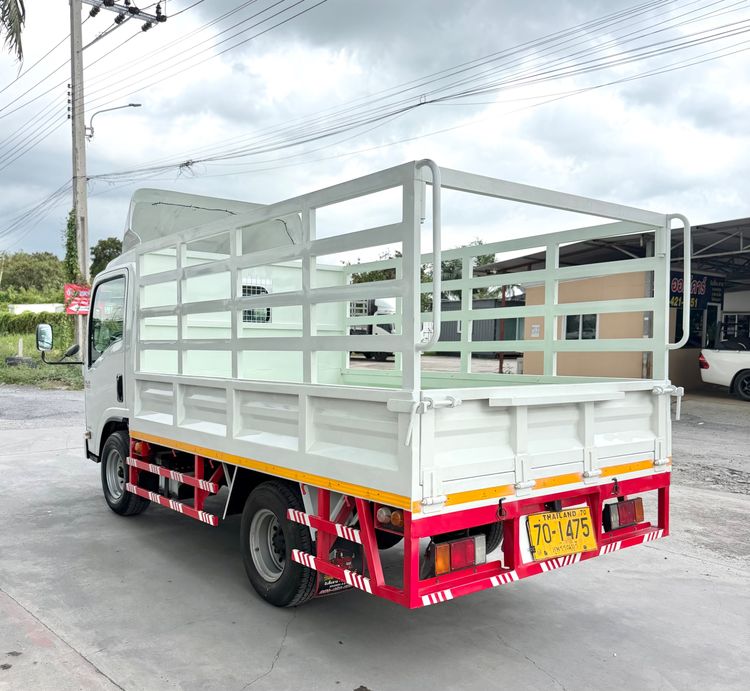 รถ ISUZU NLR 130 แรง ปี 2556 รถห้างแท้  (4 ล้อไม่ติดเวลา) รถสวย มือเดียว  กะบะคอกสูง ยาว 3.25  กว้าง 2.00ม.  รูปที่ 13