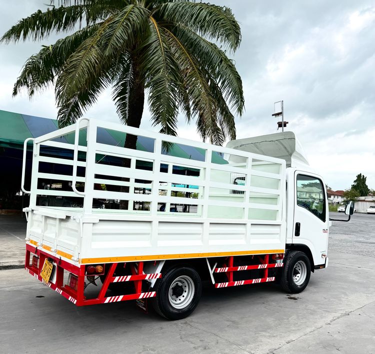 รถ ISUZU NLR 130 แรง ปี 2556 รถห้างแท้  (4 ล้อไม่ติดเวลา) รถสวย มือเดียว  กะบะคอกสูง ยาว 3.25  กว้าง 2.00ม.  รูปที่ 14