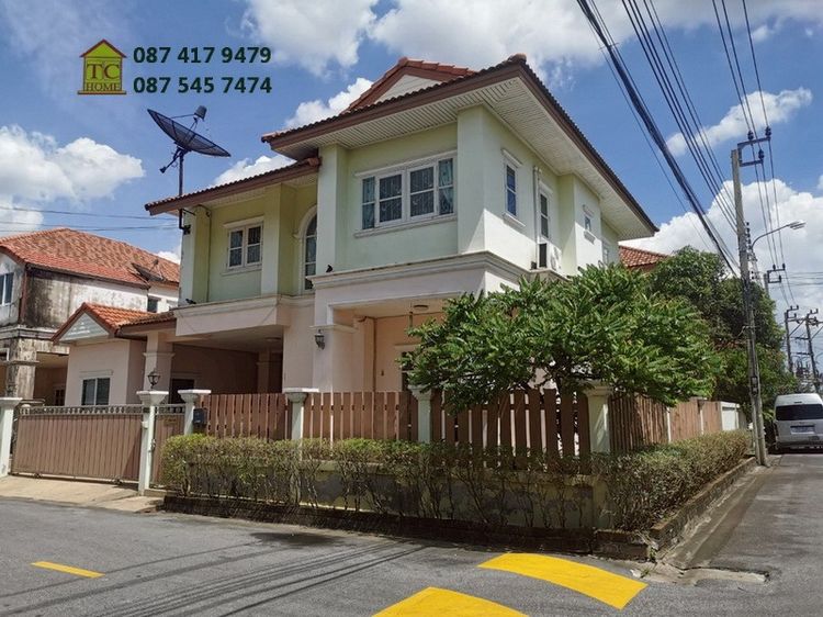 ขายด่วนบ้าน 2 ชั้น หลังหัวมุม 67.5 ตรว. ถ.ศาลาธรรมสพน์ 20 หมู่บ้านจิตรนารา ลัดออกบรมราชชนนีได้ ใกล้วงแหวนกาญจนาฯ ราคาไม่แพง