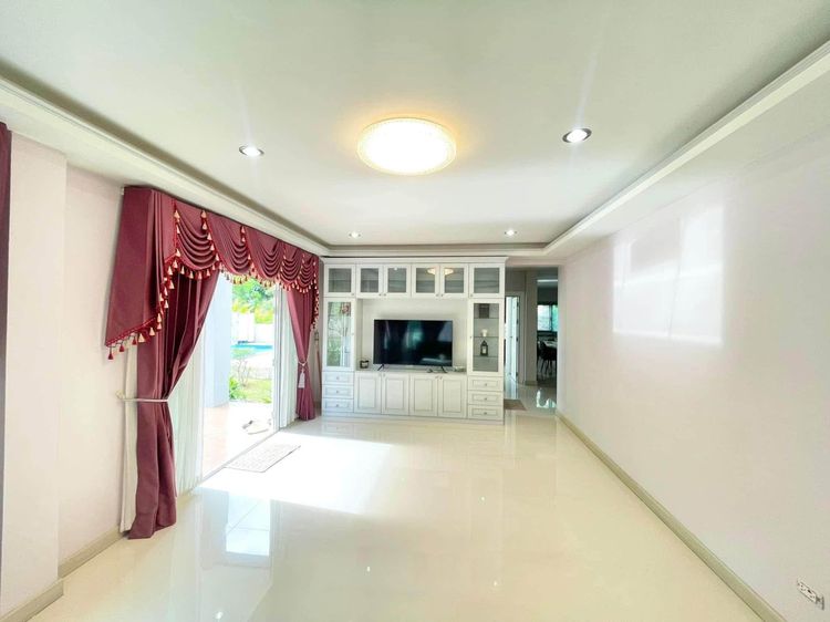 อื่นๆ ตกแต่งครบ สร้างเสร็จก่อน 2010 🏡 Pool Villa 2 ชั้นหลังใหญ่ ในโครงการพร้อมคลับเฮ้าส์ สันทราย ราคา 65,000 บาทต่อเดือน ✨ รูปที่ 4