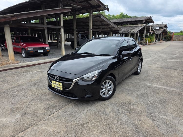 Mazda Mazda 2 2015 1.5 XD Sports High Sedan ดีเซล ไม่ติดแก๊ส เกียร์อัตโนมัติ ดำ รูปที่ 2