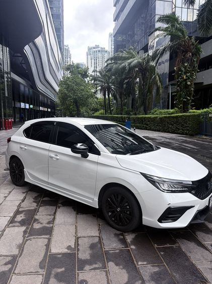 รถ Honda City 1.5 e:HEV RS สี ขาว