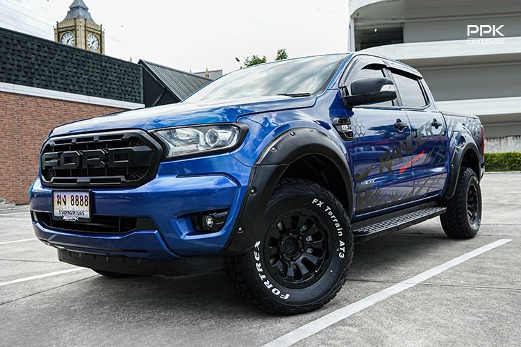 รถ Ford Ranger 2.2 Hi-Rider XLT สี น้ำเงิน