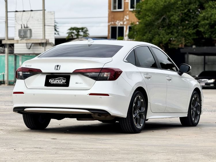 Honda Civic 2024 2.0 eHEV EL+ Sedan ไฮบริด ไม่ติดแก๊ส เกียร์อัตโนมัติ ขาว รูปที่ 2
