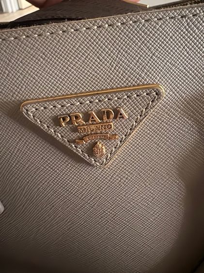 กระเป๋า Prada รูปที่ 9