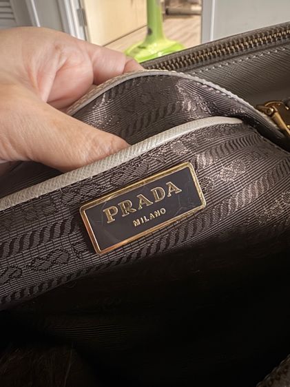 กระเป๋า Prada รูปที่ 8