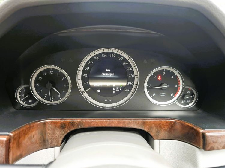 Mercedes-Benz E-Class 2013 E250 CDI Sedan ดีเซล ไม่ติดแก๊ส เกียร์อัตโนมัติ เทา รูปที่ 3