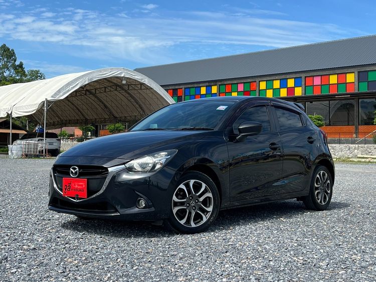 Mazda Mazda 2 2015 1.5 XD Sports High Plus Sedan เบนซิน ไม่ติดแก๊ส เกียร์อัตโนมัติ ดำ รูปที่ 2
