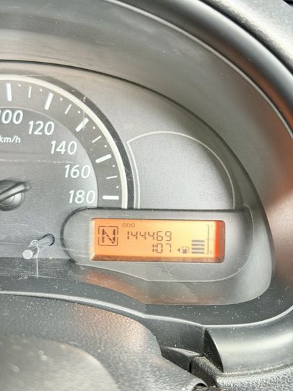 Nissan March 2012 1.2 E Sedan เบนซิน เกียร์อัตโนมัติ ม่วง รูปที่ 4