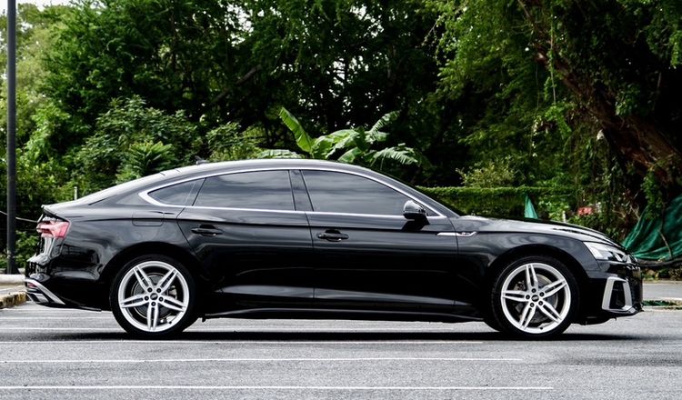 Audi Audi A5  2022 Sportback 40 TFSI S-Line Sedan เบนซิน ไม่ติดแก๊ส เกียร์อัตโนมัติ ดำ รูปที่ 4