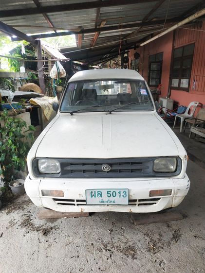 รถ Mazda Familia 1.4 S STR สี ขาว