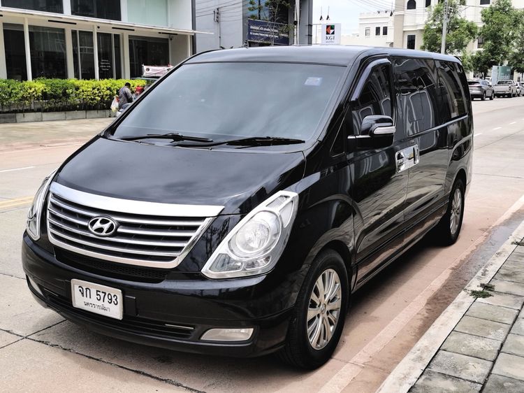Hyundai Grand Starex 2012 2.5 VIP Van ดีเซล ไม่ติดแก๊ส เกียร์อัตโนมัติ ดำ รูปที่ 2