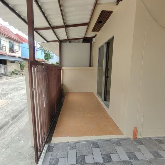 อื่นๆ สร้างเสร็จก่อน 2010 ใช่ ขายบ้าน เจ้าของขายเอง หมู่บ้านภัทราวรรณ ติดถนนชัยพฤกษ ปากซอยกรมที่ดินบางบัวทองได้์ บ้านสวยรีโนเวทแล้ว รูปที่ 4