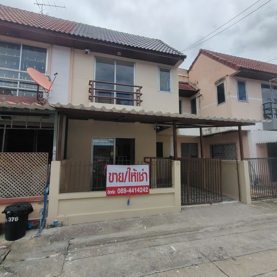 ขายบ้าน เจ้าของขายเอง หมู่บ้านภัทราวรรณ ติดถนนชัยพฤกษ ปากซอยกรมที่ดินบางบัวทองได้์ บ้านสวยรีโนเวทแล้ว