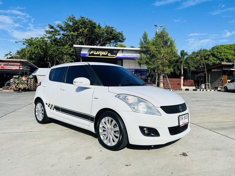 รถ Suzuki Swift 1.2 GLX สี ขาว