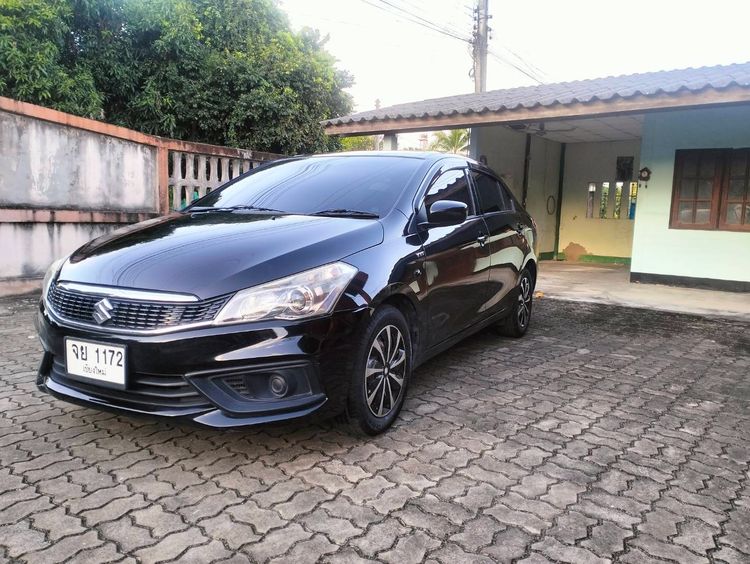 รถ Suzuki Ciaz 1.2 GL สี ดำ
