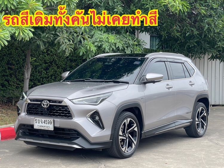 TOYOTA YARIS CROSS 1.5HEV PREMIUM LUXURY ปี 2024  สีเดิมจากป้ายแดงทั้งคัน ไม่มีเก็บสีแม้แต่ชิ้นเดียว