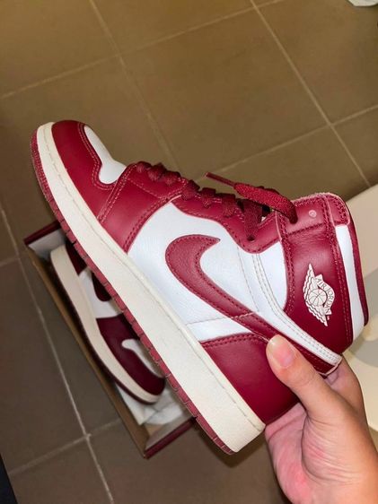 ปล่อยต่อnike 1600 มีกล่องมีเชือกสองสี ไซส์6uk 25cm รูปที่ 2