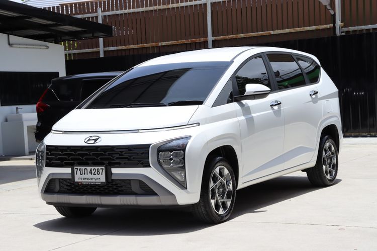 รถ Hyundai Stargazer 1.5 Smart 6 สี ดำ