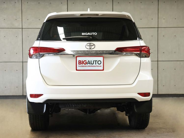 Toyota Fortuner 2018 2.4 V Utility-car ดีเซล ไม่ติดแก๊ส เกียร์อัตโนมัติ ขาว รูปที่ 4