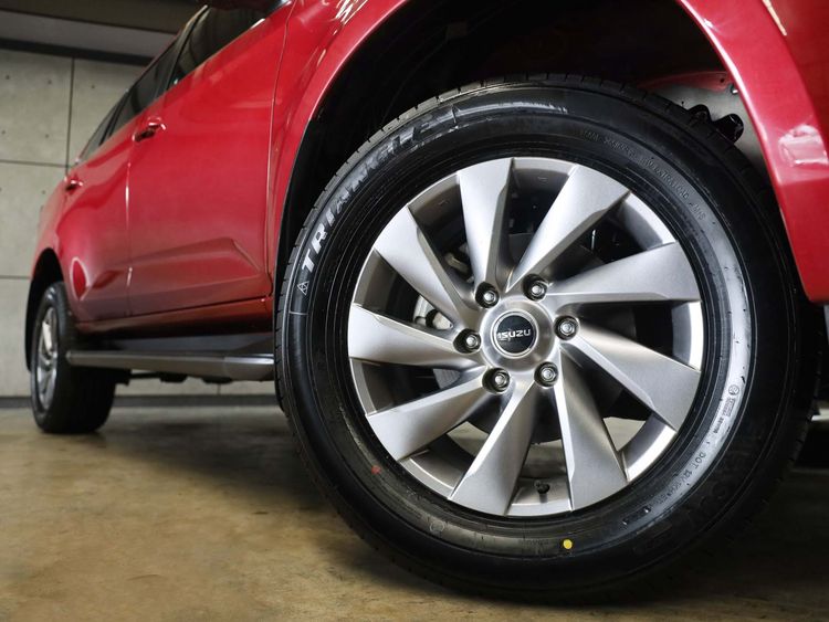 Isuzu MU-X 2023 1.9 Elegant 2WD Utility-car ดีเซล ไม่ติดแก๊ส เกียร์อัตโนมัติ แดง รูปที่ 4